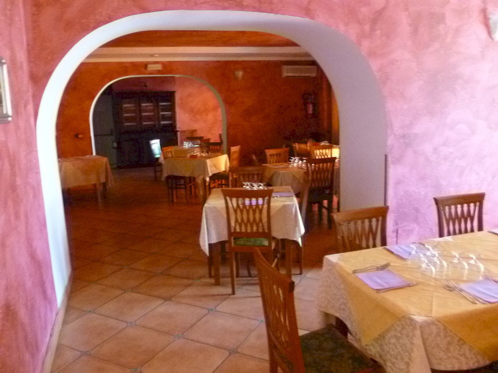 Hotel Domus 4*